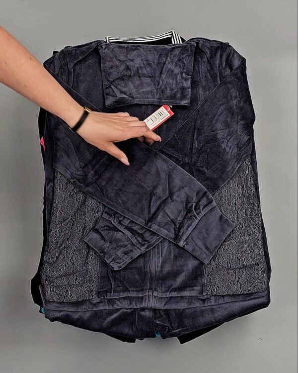 Фотография  147 - Спортивные костюмы  AD83#10 шт, ЛОТ №8641 оптом в Новосибирске и Новосибирской области