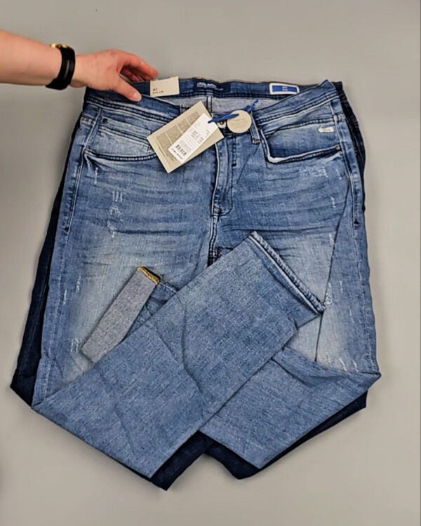 Фотография  443 - Джинсы BLEND HE 045#5 кг, ЛОТ №8685 оптом в Новосибирске и Новосибирской области