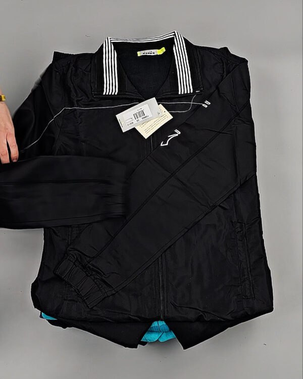 Фотография  378 - Спортивные костюмы  AD83#10 шт, ЛОТ №8641 оптом в Новосибирске и Новосибирской области