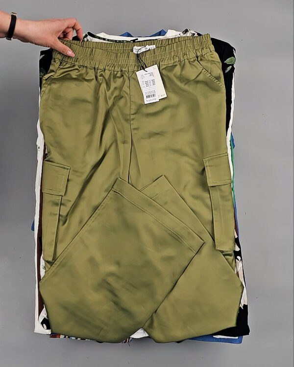 Фотография  564 - B.YOUNG Summer mix 045#15 кг, ЛОТ №8569 оптом в Новосибирске и Новосибирской области