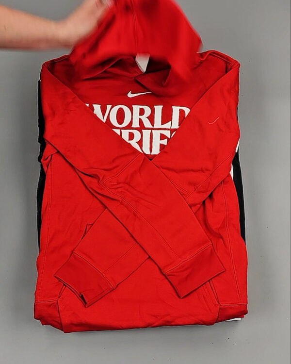 Фотография  548 - KIDS NIKE CAN 084#5 кг, ЛОТ №8477 оптом в Новосибирске и Новосибирской области