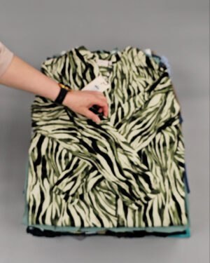 Фотография  339 - ONLY Summer mix 045#15 кг, ЛОТ №8514 оптом в Новосибирске и Новосибирской области