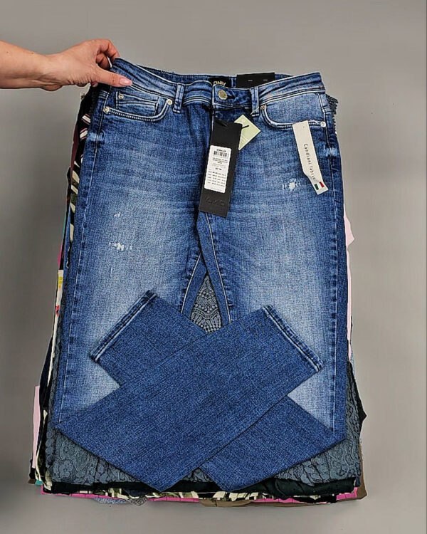 Фотография  995 - ONLY Summer mix 045#15 кг, ЛОТ №8457 оптом в Новосибирске и Новосибирской области