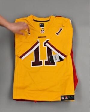 Фотография  704 - KIDS NIKE CAN 084#5 кг, ЛОТ №8476 оптом в Новосибирске и Новосибирской области