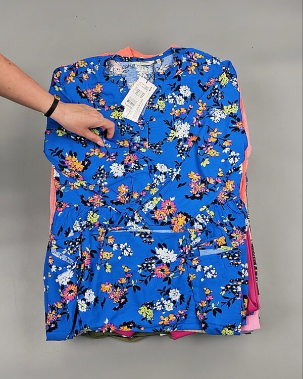 Фотография  352 - B.YOUNG Summer mix 045#15 кг, ЛОТ №8570 оптом в Новосибирске и Новосибирской области