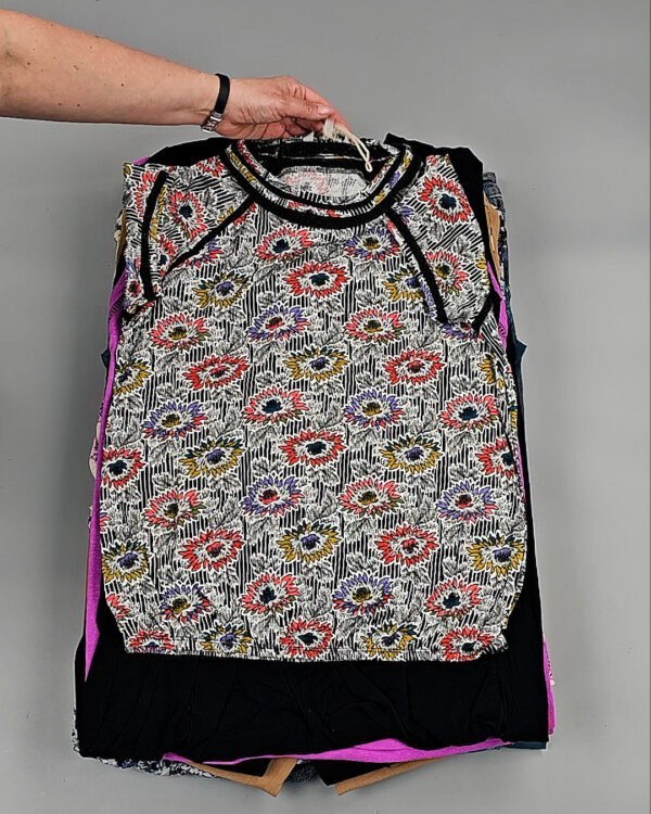 Фотография  990 - NEXT Summer Women mix#15 кг, ЛОТ №8519 оптом в Новосибирске и Новосибирской области