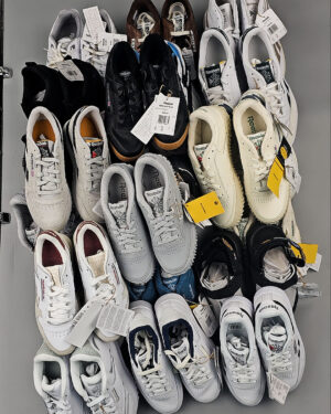 Купить Кроссовки Reebok#23 шт, ЛОТ №8896 оптом в Новосибирске и Новосибирской области