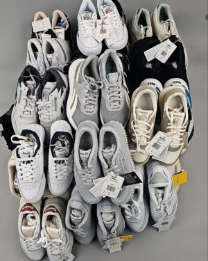 Купить Кроссовки Reebok#23 шт, ЛОТ №8897 оптом в Новосибирске и Новосибирской области