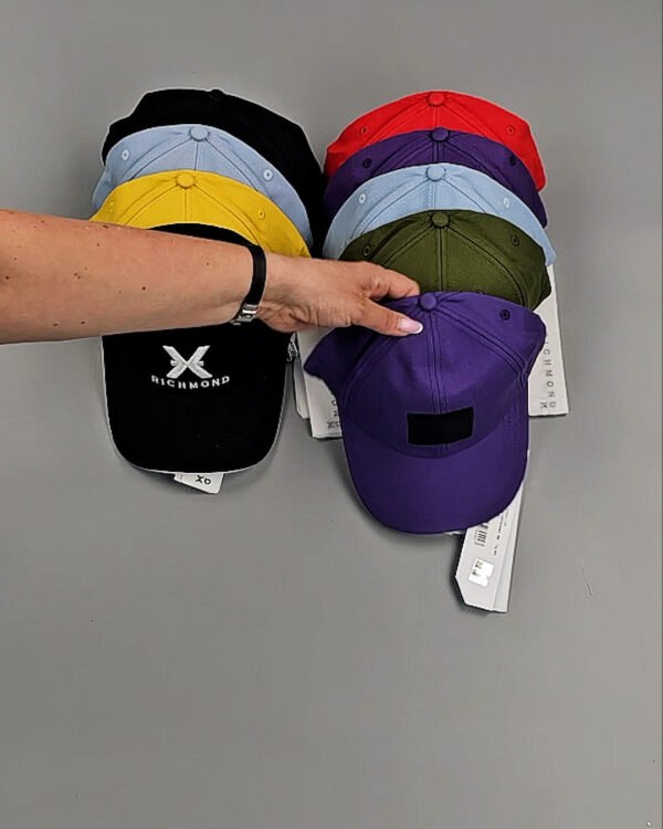 Фотография  645 - Кепки мужские C-3328 (MEN CAPS J-R/S) #20 шт оптом в Новосибирске и Новосибирской области