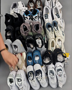 Фотография  978 - Кроссовки Reebok#23 шт, ЛОТ №8896 оптом в Новосибирске и Новосибирской области