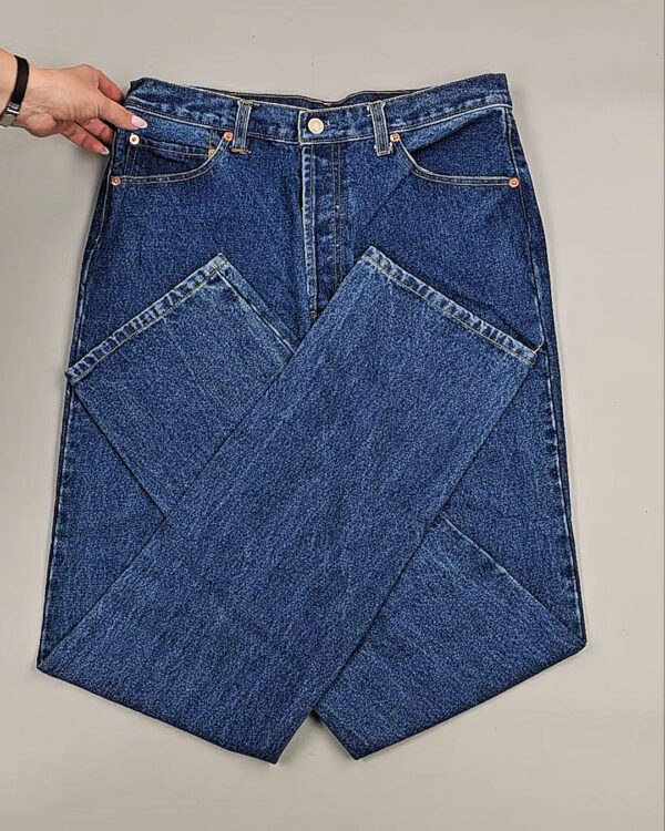 Фотография  529 - Джинсы LEVIS муж #6,3 кг, ЛОТ №8759 оптом в Новосибирске и Новосибирской области