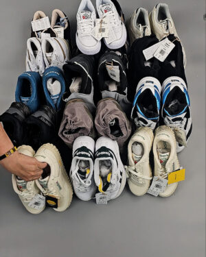 Фотография  702 - Кроссовки Reebok#23 шт, ЛОТ №8897 оптом в Новосибирске и Новосибирской области