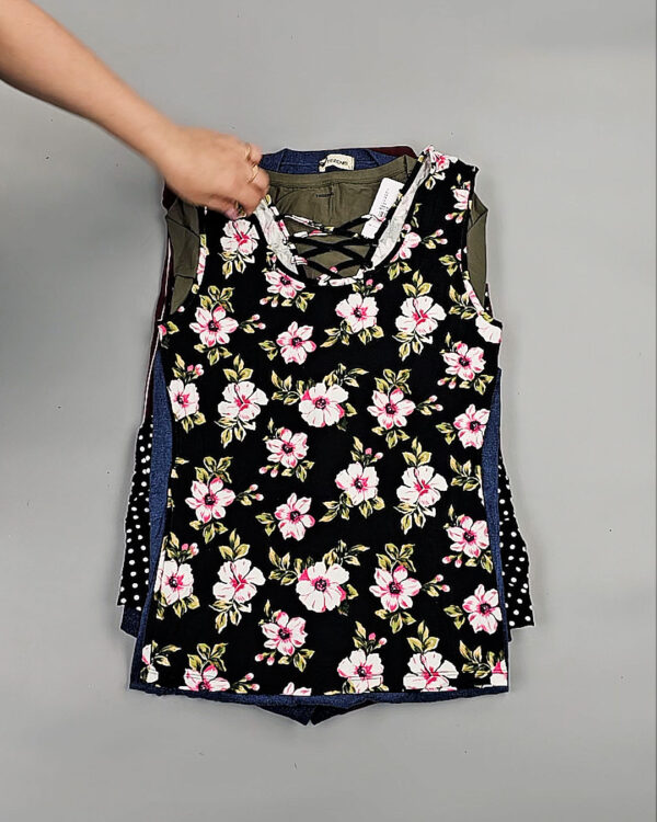 Фотография  764 - CALZEDONIA лето mix#50 шт, ЛОТ №8857 оптом в Новосибирске и Новосибирской области