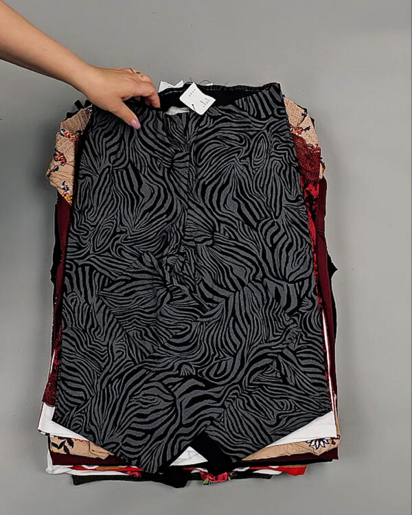 Фотография  387 - CALZEDONIA лето mix#50 шт, ЛОТ №8858 оптом в Новосибирске и Новосибирской области