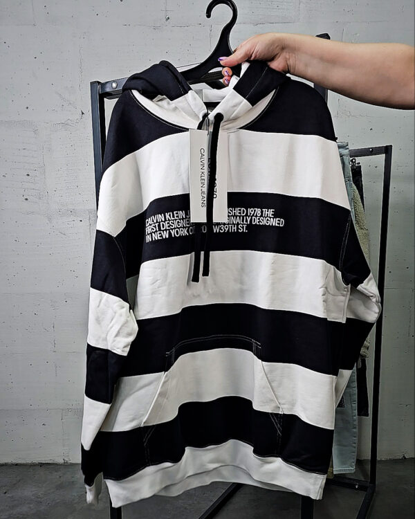 Фотография  740 - LACOSTE, CALVIN KLEIN, TOMMY HILFIGER, GUESS + 075#20 шт, ЛОТ №9072 оптом в Новосибирске и Новосибирской области