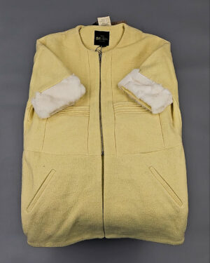 Купить Верхняя одежда Корея 085#15 кг, ЛОТ № СТ-9249 оптом в Новосибирске и Новосибирской области