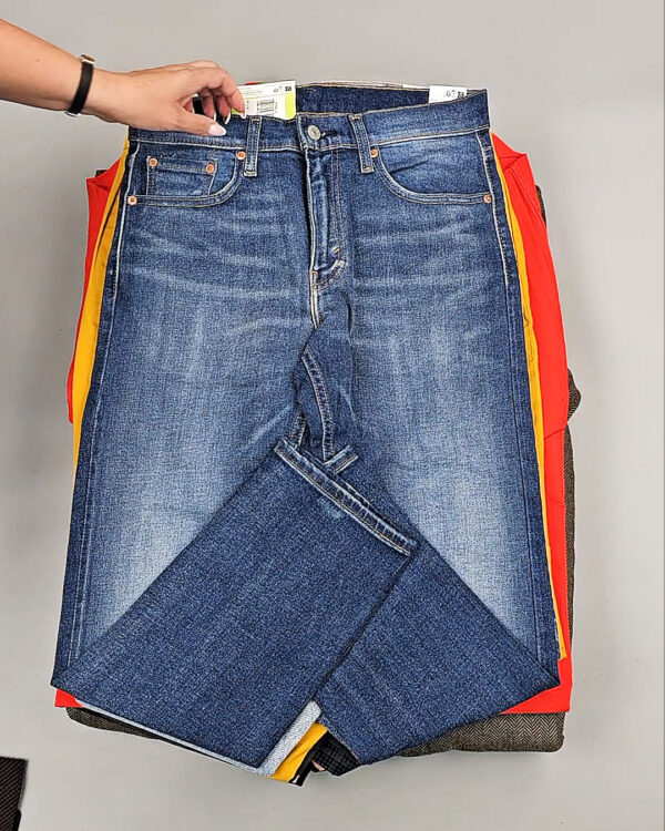 Фотография  901 - Levis mix SW 03#10 кг, ЛОТ СТ-9167 оптом в Новосибирске и Новосибирской области