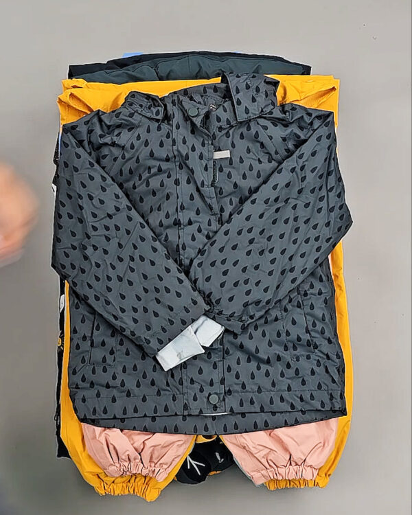 Фотография  485 - Верхняя одежда TCM kids зима 104#5 кг оптом в Новосибирске и Новосибирской области