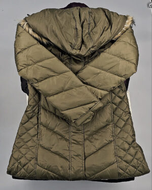 Фотография  846 - Верхняя одежда женская CAN 104#15 кг, ЛОТ СТ-9353 оптом в Новосибирске и Новосибирской области