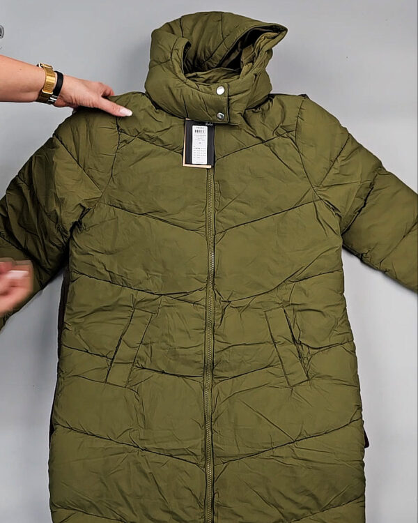 Фотография  819 - Верхняя одежда BESTSELLER Дания 104#10 кг оптом в Новосибирске и Новосибирской области