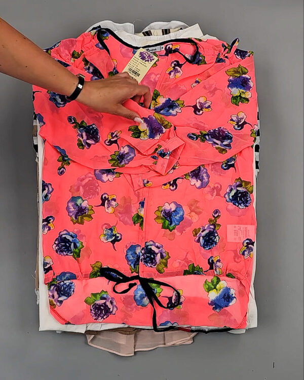 Фотография  123 - Блузки Корея 085#5 кг оптом в Новосибирске и Новосибирской области