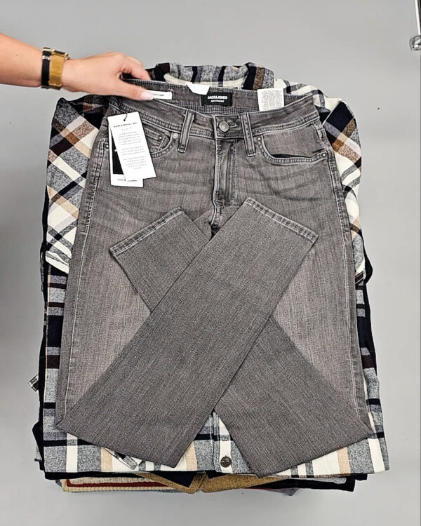 Фотография  175 - JACK JONES Men Winter mix 075#20 кг, ЛОТ № СТ-9265 оптом в Новосибирске и Новосибирской области