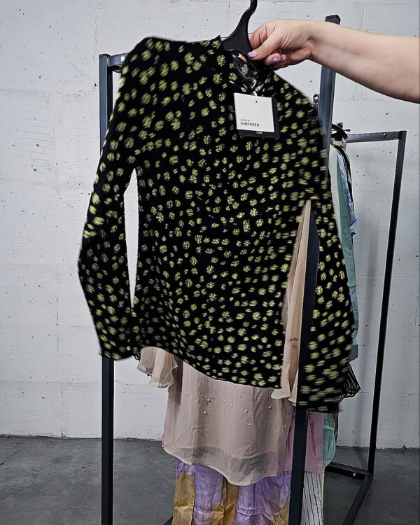 Фотография  646 - Karen by Simonsen mix 075#23 шт, ЛОТ №9100 оптом в Новосибирске и Новосибирской области