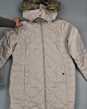 Фотография  323 - Верхняя одежда женская CAN 104#15 кг, ЛОТ СТ-9350 оптом в Новосибирске и Новосибирской области