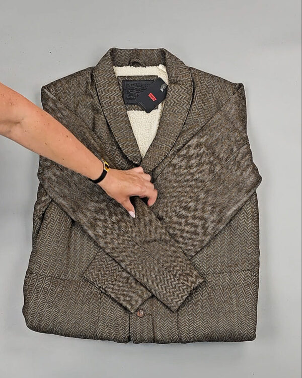 Фотография  676 - Levis mix SW 03#10 кг, ЛОТ СТ-9167 оптом в Новосибирске и Новосибирской области