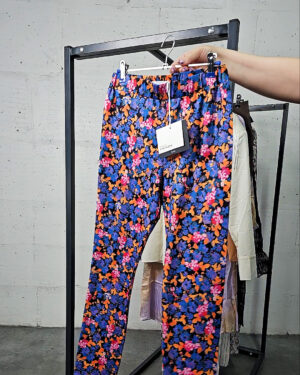 Фотография  936 - Karen by Simonsen mix 075#21 шт, ЛОТ №9095 оптом в Новосибирске и Новосибирской области