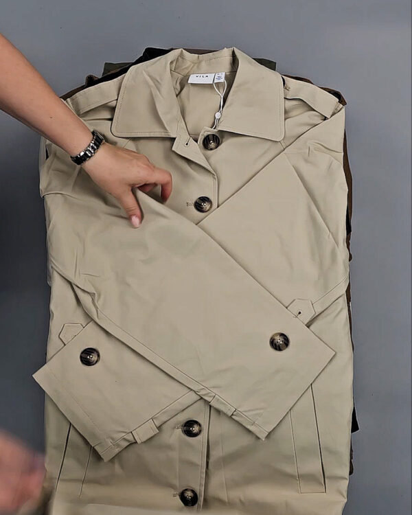 Фотография  390 - Ветровки Bestseller 045#10 кг, ЛОТ СТ-9409 оптом в Новосибирске и Новосибирской области