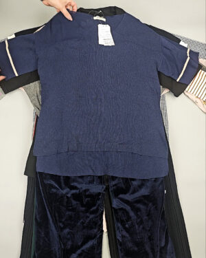 Купить Комплекты жен Корея 085#5 кг, ЛОТ СТ-9574 оптом в Новосибирске и Новосибирской области