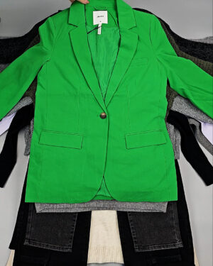 Фотография  306 - Bestseller Winter mix 104#15 кг, ЛОТ № СТ-9526 оптом в Новосибирске и Новосибирской области