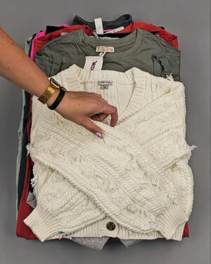 Фотография  799 - KIDS Winter СТОК CAN 084#5 кг, ЛОТ СТ-9447 оптом в Новосибирске и Новосибирской области