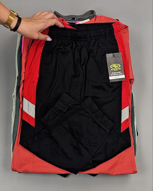 Фотография  571 - KIDS Winter СТОК CAN 084#5 кг, ЛОТ СТ-9447 оптом в Новосибирске и Новосибирской области