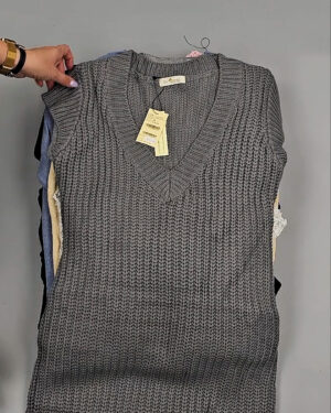 Фотография  913 - Джемпера Корея 085#7 кг, ЛОТ СТ-9415 оптом в Новосибирске и Новосибирской области