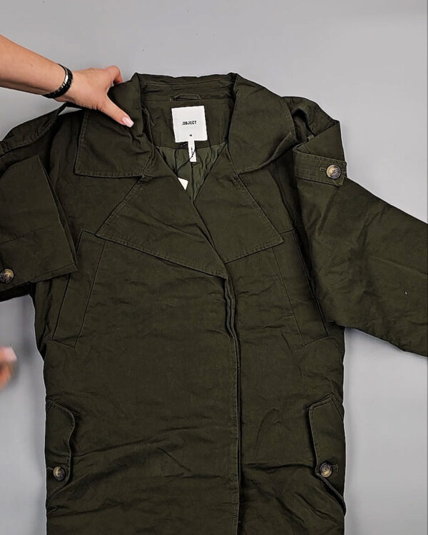 Фотография  859 - Ветровки Bestseller+DK 035#10 кг, ЛОТ СТ-9396 оптом в Новосибирске и Новосибирской области