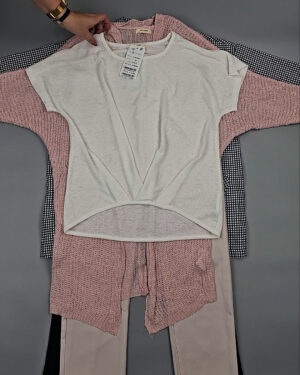 Фотография  189 - Комплекты жен Корея 085#5 кг, ЛОТ СТ-9574 оптом в Новосибирске и Новосибирской области