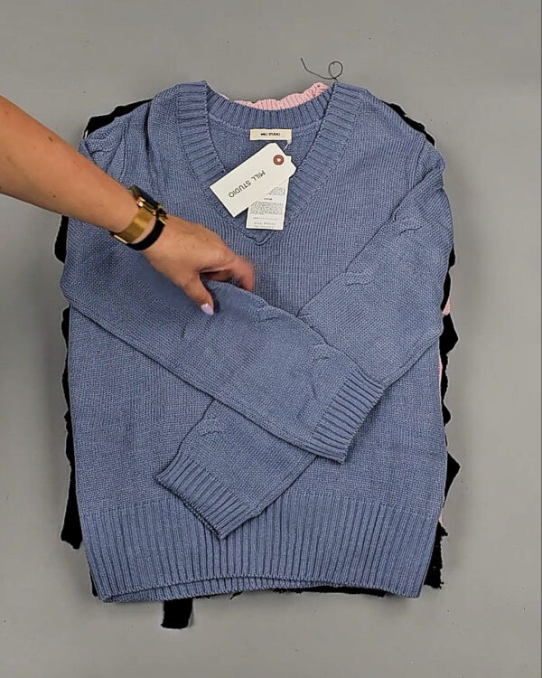 Фотография  954 - Джемпера Корея 085#7 кг, ЛОТ СТ-9415 оптом в Новосибирске и Новосибирской области