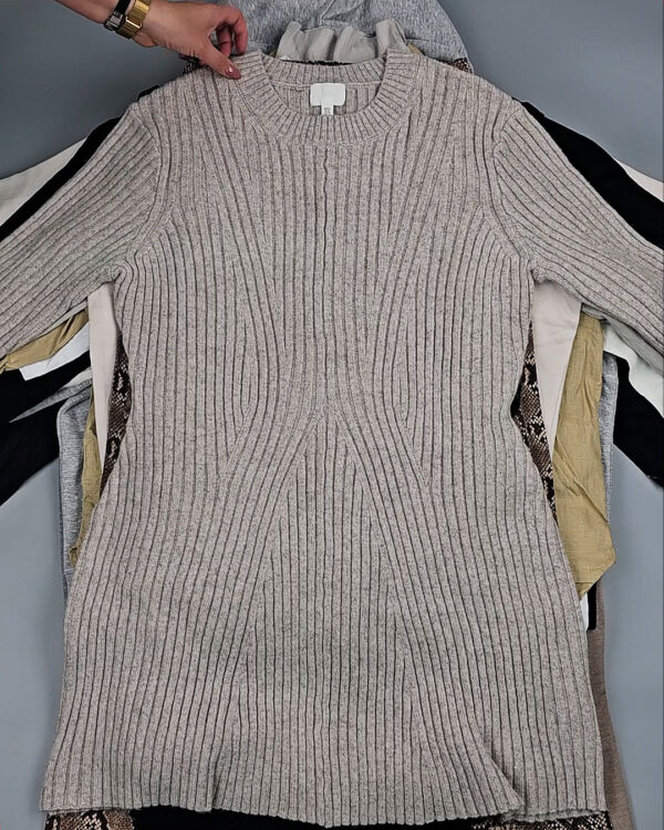 Фотография  823 - H&M A/W Women mix 095#15 кг, ЛОТ № СТ-9546 оптом в Новосибирске и Новосибирской области