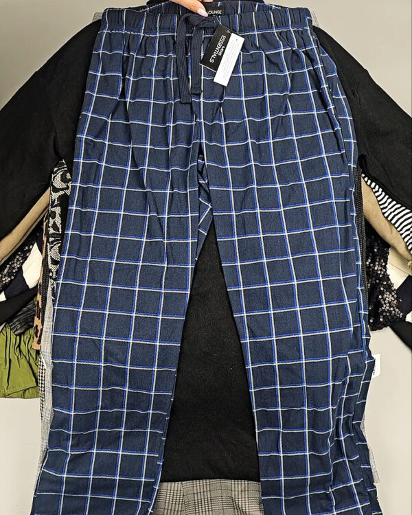 Фотография  102 - Scotland Winter БМ#60 кг, ЛОТ № СХ-0159 оптом в Новосибирске и Новосибирской области