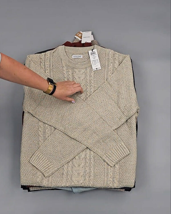 Фотография  481 - JACK JONES Men Winter mix 075#20 кг, ЛОТ № СТ-9442 оптом в Новосибирске и Новосибирской области