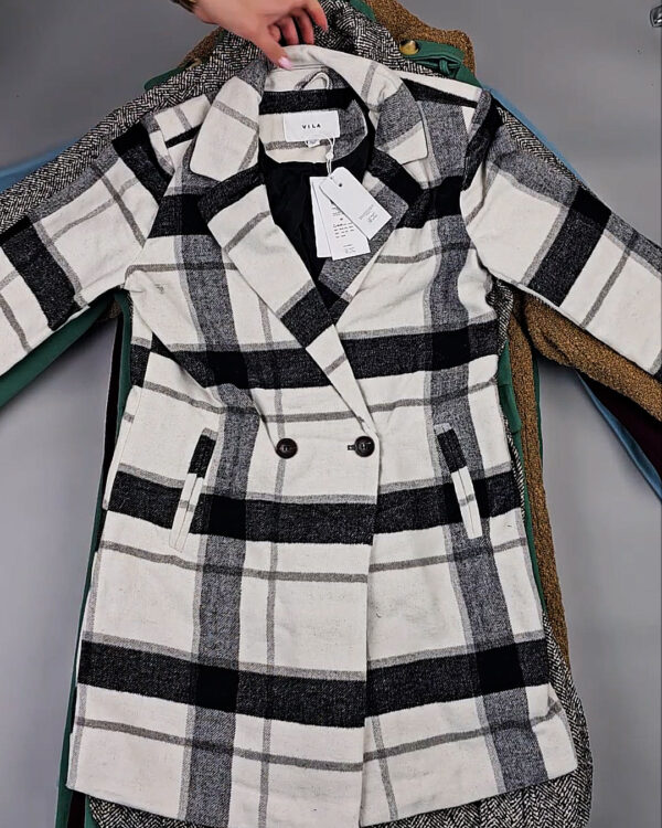 Фотография  404 - Пальто Bestseller 045#10 кг оптом в Новосибирске и Новосибирской области