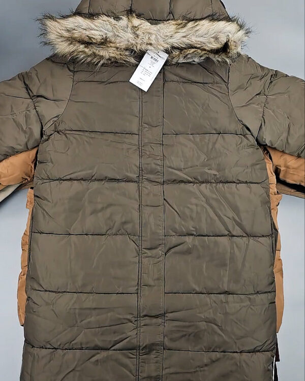 Фотография  351 - Верхняя одежда VILA 104#10 кг, ЛОТ СТ-9715 оптом в Новосибирске и Новосибирской области