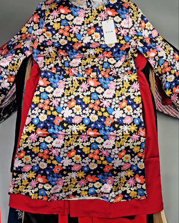 Фотография  485 - VILA Winter MIX 064#15 кг, ЛОТ СТ-9815 оптом в Новосибирске и Новосибирской области