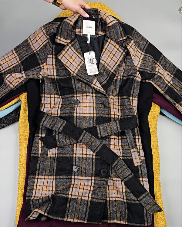 Фотография  782 - Пальто Bestseller 104#10 кг оптом в Новосибирске и Новосибирской области