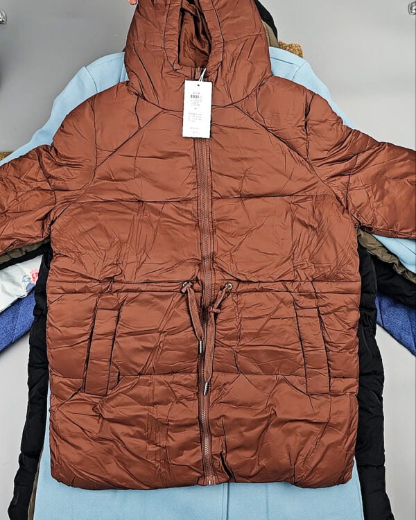 Фотография  366 - Верхняя одежда VILA 104#10 кг, ЛОТ СТ-9714 оптом в Новосибирске и Новосибирской области