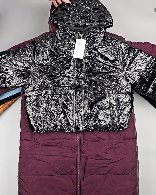 Фотография  914 - Верхняя одежда VILA 104#10 кг, ЛОТ СТ-9716 оптом в Новосибирске и Новосибирской области