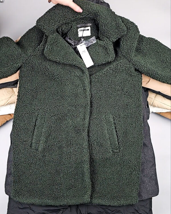 Фотография  414 - Верхняя одежда BESTSELLER Дания#11,35 кг, ЛОТ СТ-9706 оптом в Новосибирске и Новосибирской области