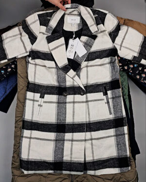 Купить Верхняя одежда VILA#10,4 кг, ЛОТ СТ-9712 оптом в Новосибирске и Новосибирской области